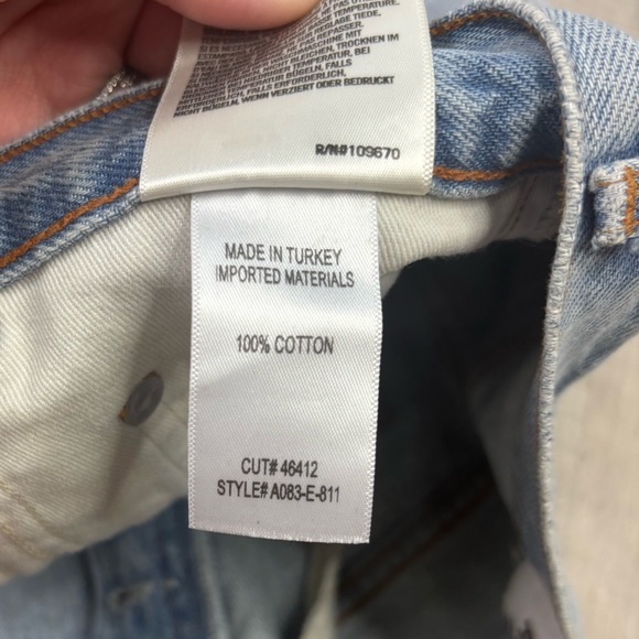 Agolde High Waisted Jean Shorts Size 25 - Picture 4 of 7